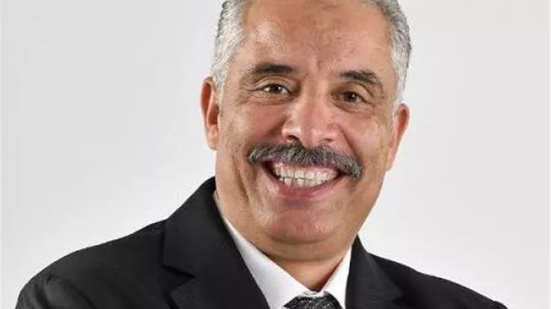 بسبب شهادة الخدمة.. القضاء الإداري يفصل غدٱ في الطعن على قبول عيد حماد  