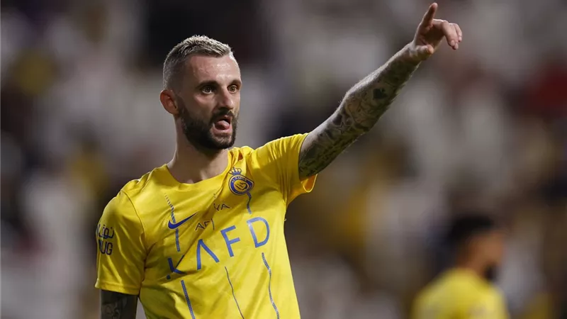 الكشف عن حجم إصابة نجم النصر ومدة غيابه عن الملاعب