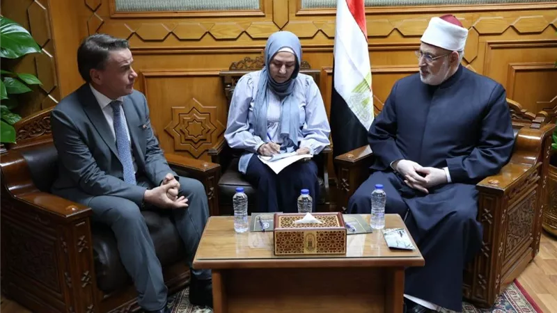 وكيل الأزهر يبحث تعزيز التعاون مع وفد لجنة الشؤون الخارجية الدنماركي 