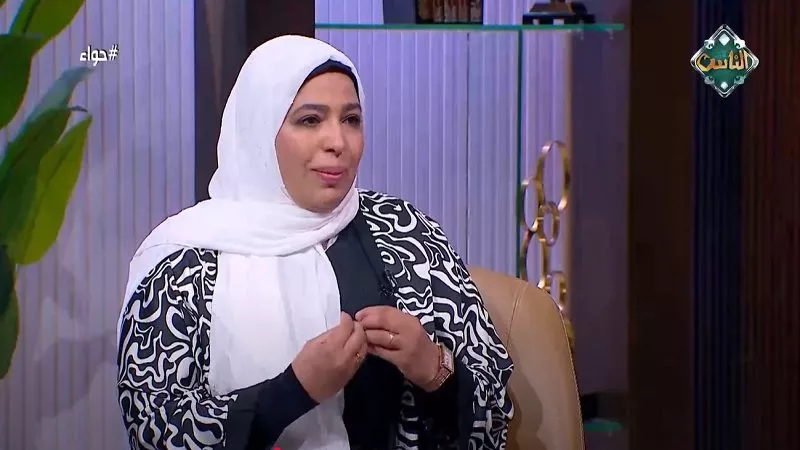 الزكاة بين الجانب الروحي والجانب المادّي.. أمينة الفتوى توضّح