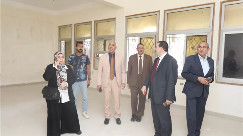 رئيس جامعة كفر الشيخ يتفقد أعمال التطوير بكلية الطب البيطري