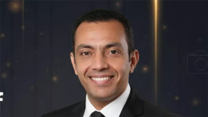 الإعلامي محمد حسان يهنئ 