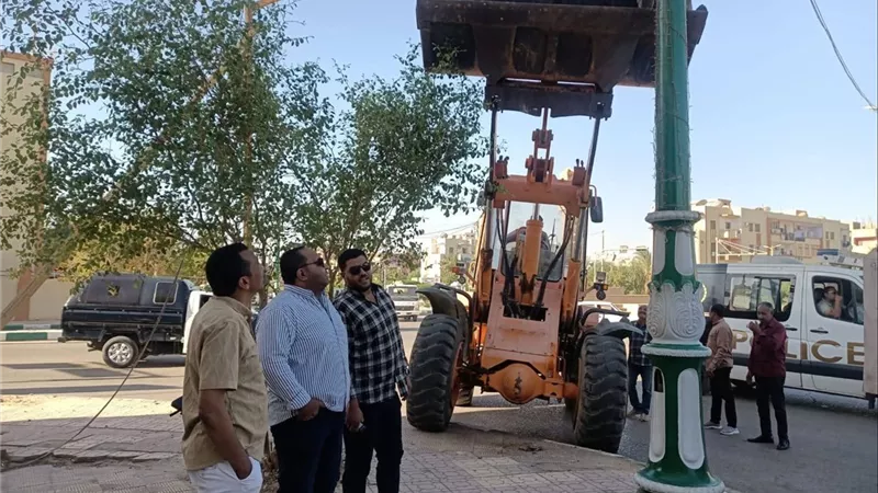  الوادى الجديد تزيل دعاية انتخابية غير مرخصة من الشوارع والميادين