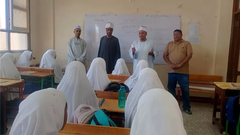 وحدة سكان إسنا تنظم ندوة توعوية عن نشر القيم الأخلاقية ضمن مبادرة “ من حقنا نعيش” 