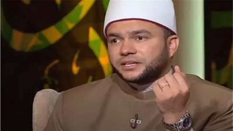هل شدّ الرحال لزيارة مساجد آل البيت مخالف للسنة؟.. أستاذ بجامعة الأزهر يجيب