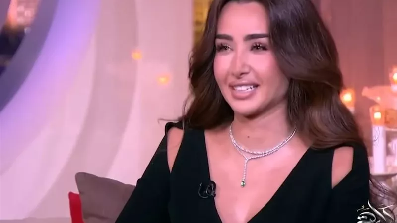 بالذكاء الاصطناعي.. طلعت زكريا يشارك هنا الزاهد فرحتها في جوي أوردز