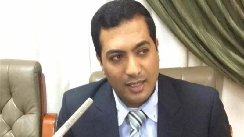 لو عايز تستثمر فلوسك.. مقارنة بين الذهب والدولار والعقار