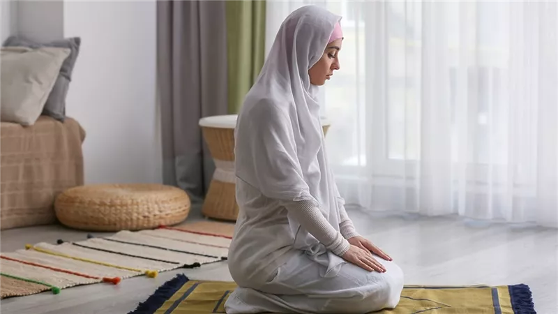 حكم وضوء المرأة المستحاضة لكل صلاة.. دار الإفتاء تجيب