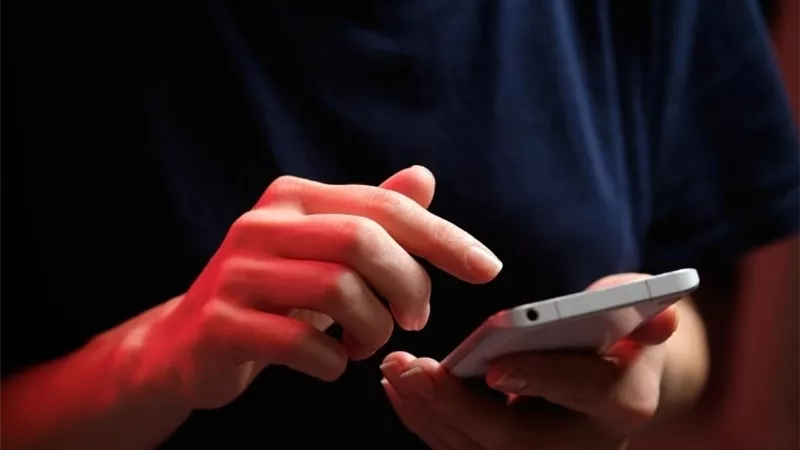 دار الإفتاء: لا يجب إبلاغ الزوجة بخيانة زوجها والستر أولى