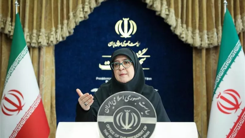 متحدثة الحكومة الإيرانية: نحن جاهزون للحوار ودائمًا نسعى للسلام 