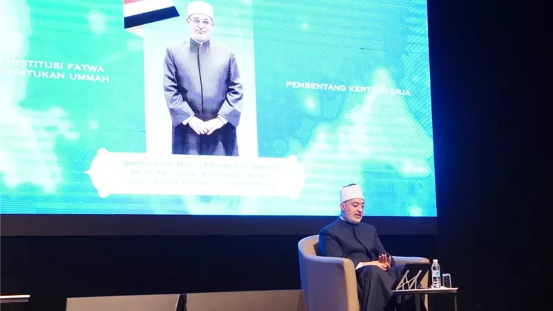 المفتي : الفتوى صمام أمان يحمي الأمة من الانحراف والتطرف