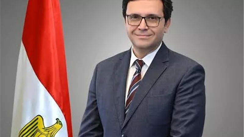 وزير الثقافة يستعرض أبرز الأنشطة والفعاليات لقطاعات الوزارة 