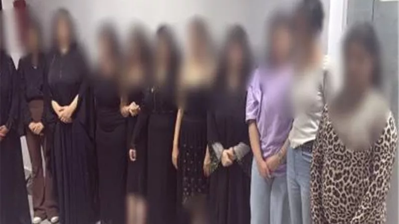 ضبط 11 سيدة لقيامهن بممارسة الأفعال المنافية للآداب 
