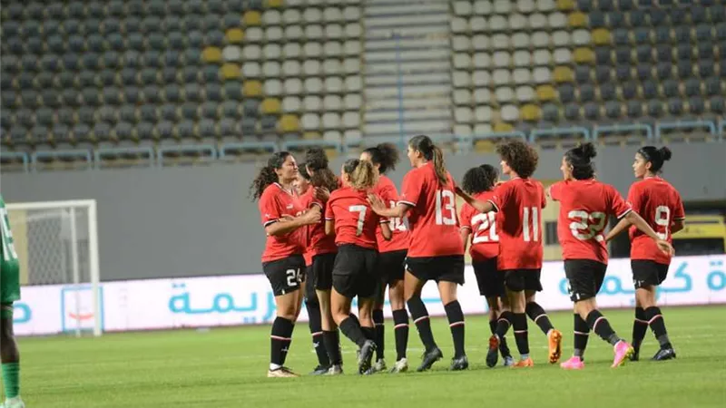 منتخب الكرة النسائية بالأحمر والأسود أمام غانا غداً 