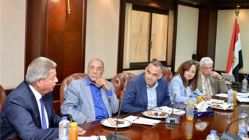  حمدى رزق رئيسا لـ لجنة تطوير الصحافة الورقية والرقمية 
