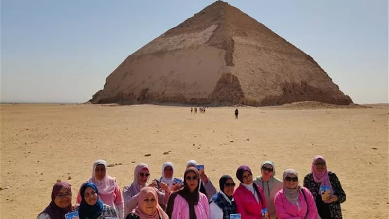 سياحة الجيزة تنظم زيارة لمحاربات السرطان احتفالًا بأكتوبر الوردي