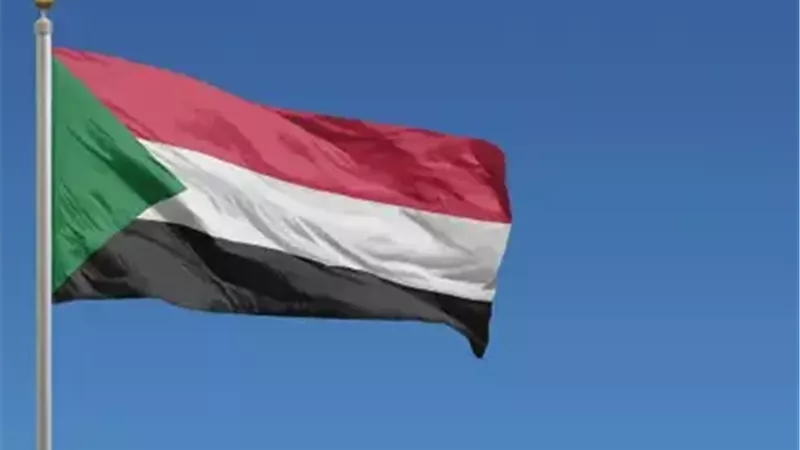 إعلام سوداني: الجيش تصدى لمُسيرات تابعة للدعم السريع استهدفت مطار الخرطوم
