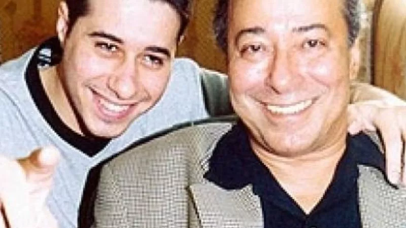 الفنان أحمد السعدني يحيي ذكرى ميلاد والده على طريقة أخته