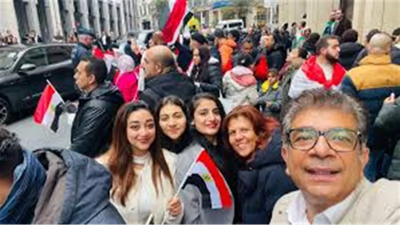 لليوم الثالث.. احتشاد الجاليات المصرية فى أوروبا للترحيب بالسيسي|فيديو