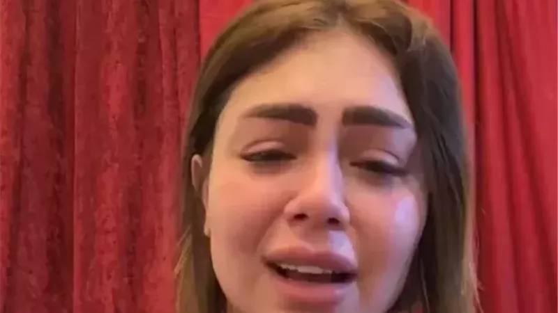 تعددت التهم.. حكايات هدير عبد الرازق من غسل أموال لـ دهس مواطن 