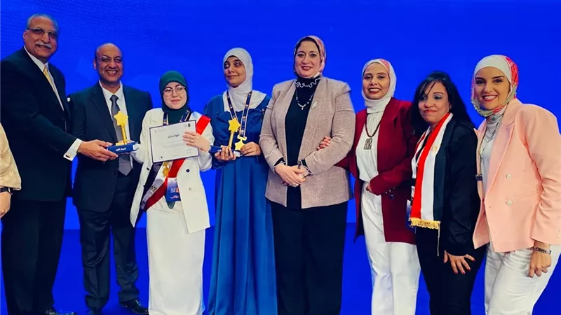 محافظ القليوبية يهنئ 