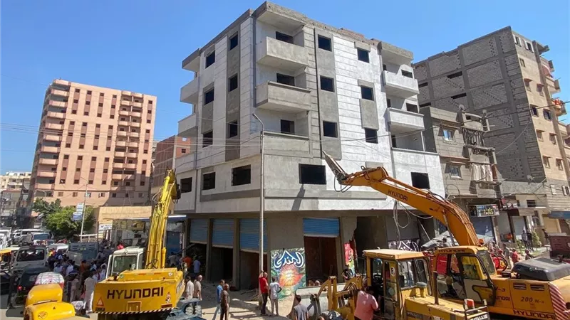شرطة التعمير تواصل حملاتها ضد مخالفات المباني وتضبط 160 قضية 