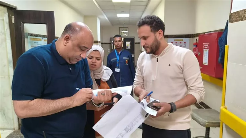 نائب مدير فرع هيئة الرعاية الصحية يتفقد مستوى الخدمات بمستشفى العديسات بالأقصر