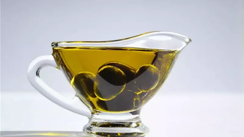 زيت الزيتون لعلاج الإمساك.. كيفية أستخدامه بطريقة صحية