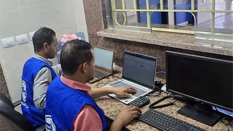 تسليم 234 ألف بطاقة ضمن منظومة التأمين الصحي بأسوان