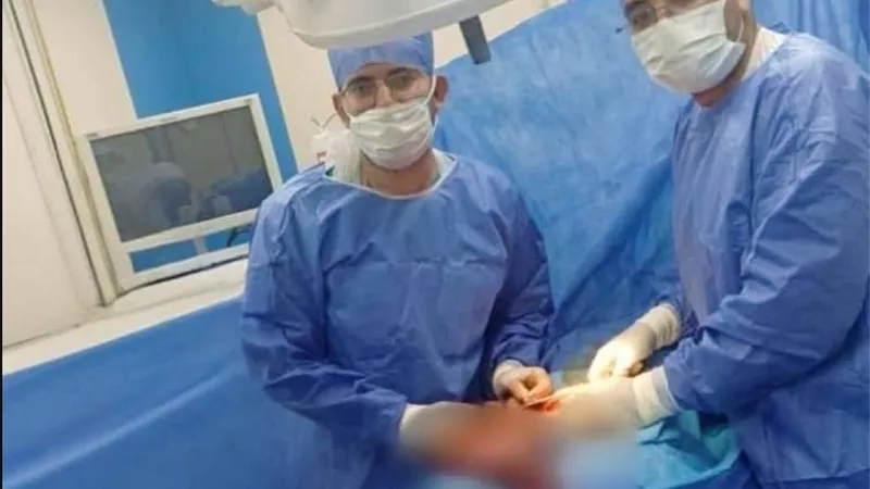 صحة الشرقية: إنقاذ مواطن تهتك طحاله إثر تعرضه لحادث | صور 