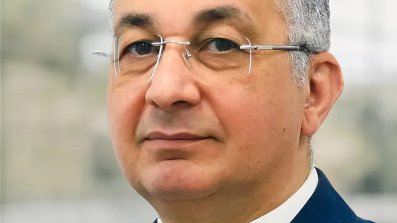 إنجاز مصري جديد.. عصام الطوخي أول عربي ينضم إلى 