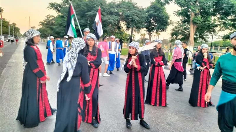 بمشاركة فرقة فلسطين.. ديفيليه مهرجان الإسماعيلية للفنون الشعبية يبهر الجماهير