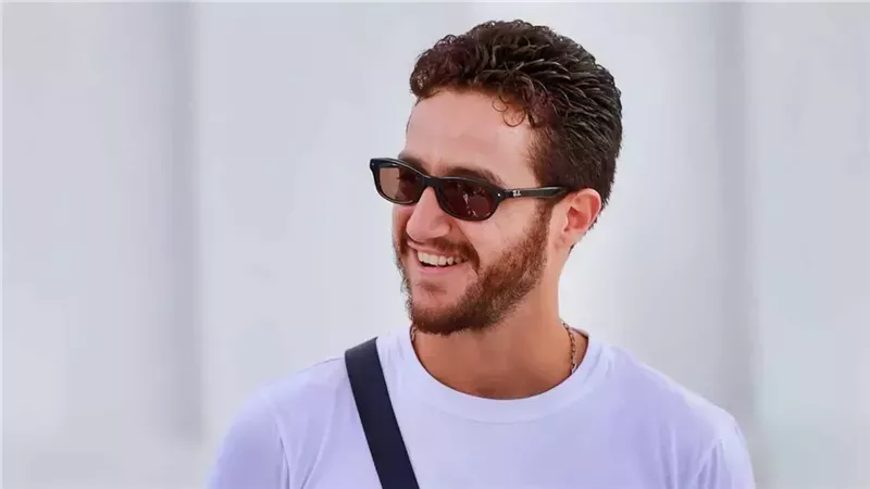أحمد مالك يحصد جائزة أفضل ممثل شاب من الجونة السينمائي