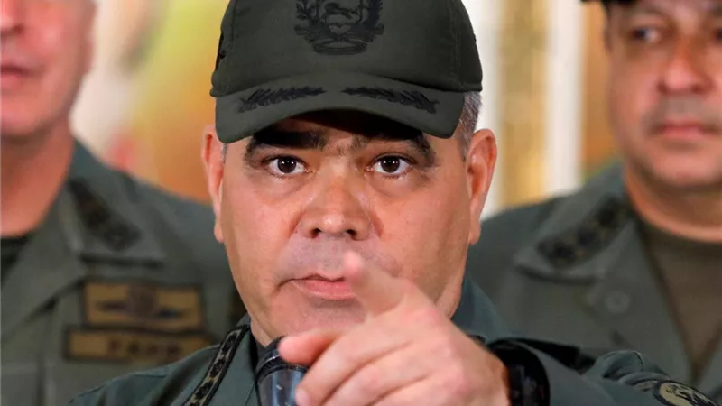 وزير الدفاع الفنزويلي يتحدى ترامب: سنواصل مسيرتنا ولن نتوقف رغم تهديد أمريكا