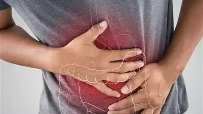 أهمها الكيوي.. مكملات غذائية ونصائح غذائية تحسن الإمساك المزمن