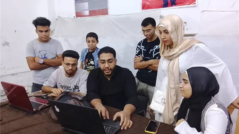 برنامج نوعي لتدريب النشء على الذكاء الاصطناعي بمركز صلاح سالم في بني سويف