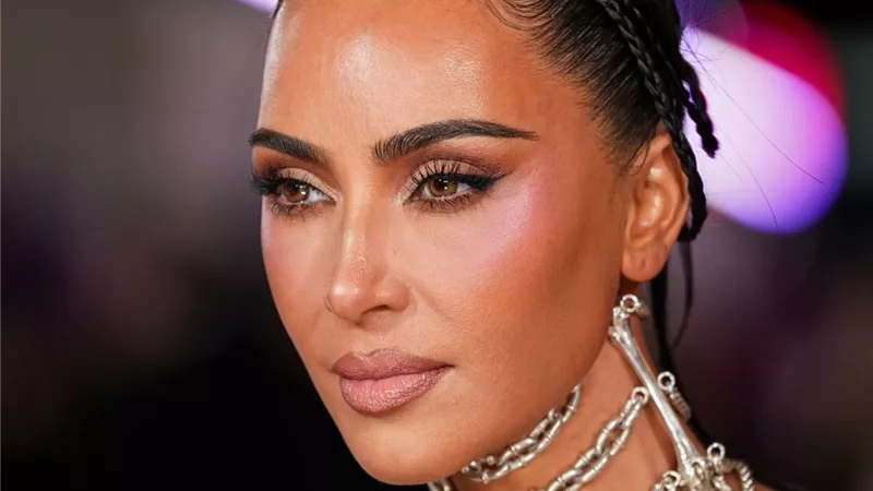 كيم كارداشيان تقتحم عالم المحاماة بعد رحلة 2018 