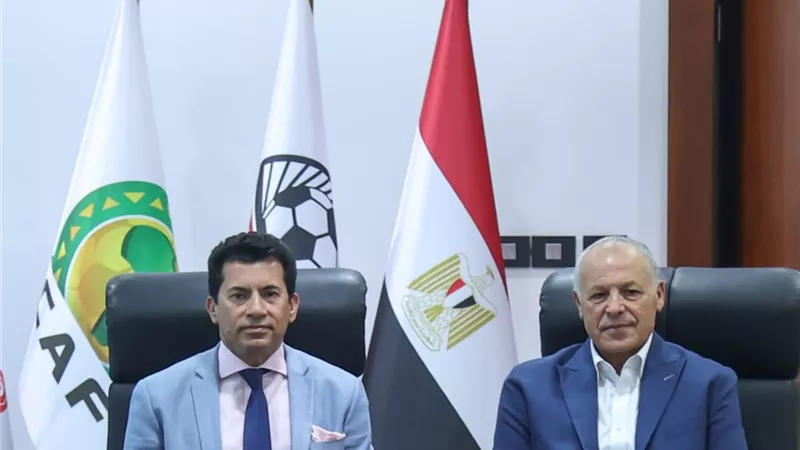 جلسة ساخنة| ماذا قال وزير الشباب والرياضة وهاني أبو ريدة؟