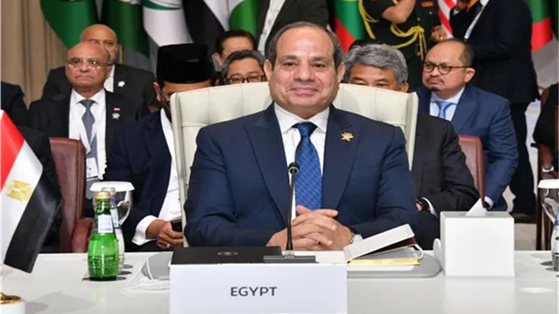 الرئيس السيسي يؤكد اعتزام مصر استضافة مؤتمر دولي إعادة إعمارغزة بنهاية نوفمبر