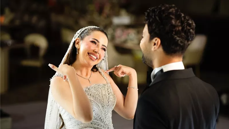 أحمد جمال يتصدر التريند بحفل زفافه.. من هي زوجته فرح الموجي؟