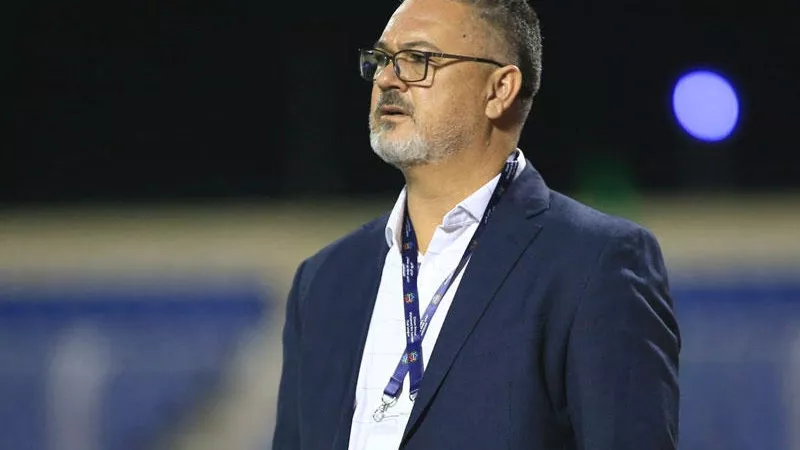 أحمد حسن: ترشيح روجيرو ميكالي لإدارة الكرة بالزمالك