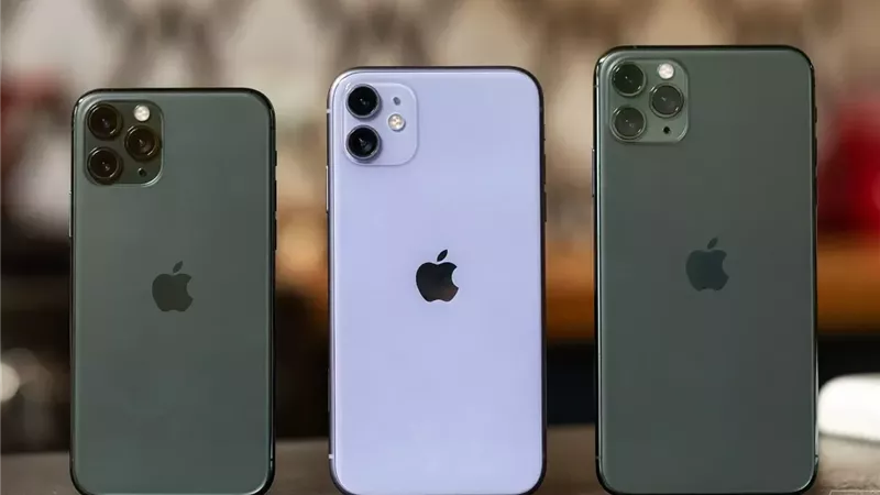 أبل تستعد لإدراج سلسلة iPhone 12 ضمن قائمة الأجهزة القديمة في 2026