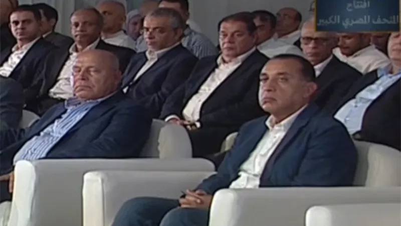 رئيس مجلس الوزراء يشاهد فيلم تسجيلي عن الشركة المصرية لبلوكات الأنود الكربونية