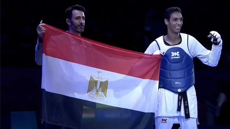 انجاز تاريخي .. سيف عيسى يتوج بذهبية بطولة العالم للتايكوندو بالصين