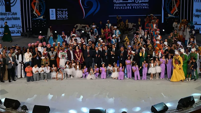 المحافظ ورئيس قصور الثقافة يفتتحان الدورة 25 لمهرجان الإسماعيلية