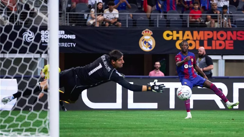 كلاسيكو الأرض بين ريال مدريد وبرشلونة يشهد حدثًا غير مسبوق
