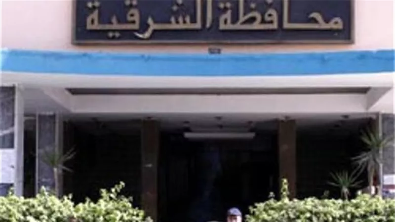  بسبب مشادة.. إيقاف مدير مدرسة ومعلم عن العمل وإحالتهما للتحقيق بالشرقية